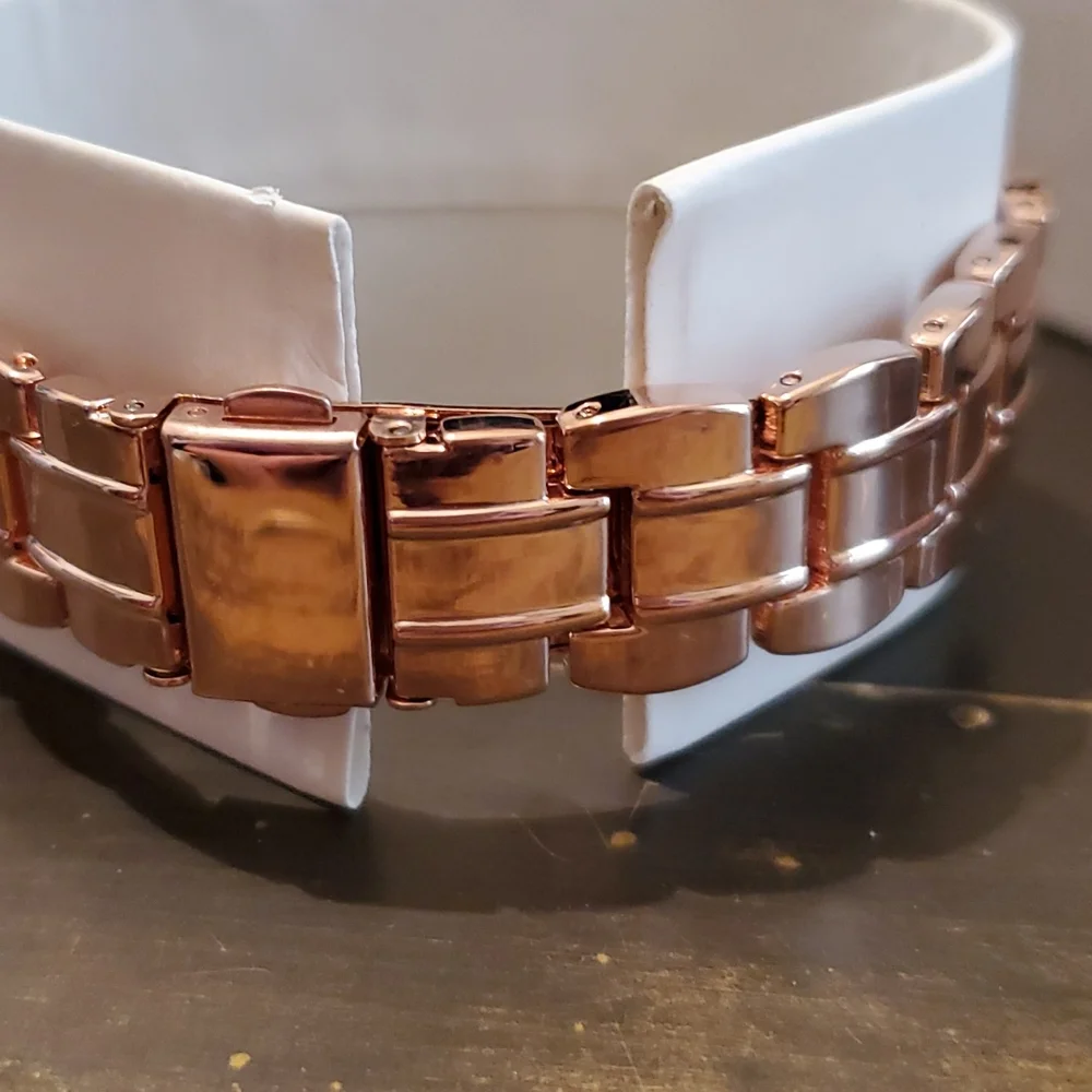 NEW in box Rose Gold Adrienne Vittadini dining watch $85